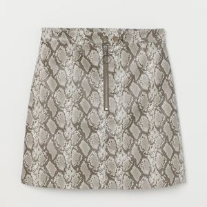 [4] Gray Snake Skin Imitation Leather Mini Skirt